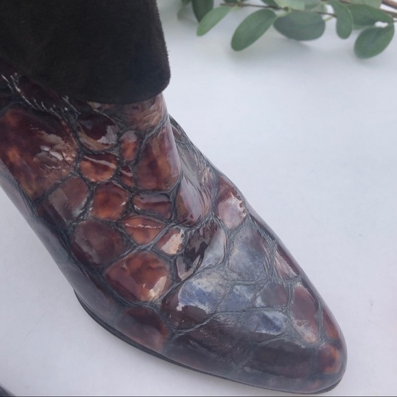 Donald J. Pliner Patent Leather Booties  size 6 - Picture 12 of 14